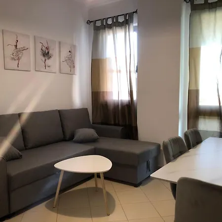 Tirent - Comfortable 1-bedroom In Fresku